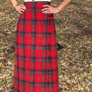 Laird-Portch vintage tartan wool skirt from Scotland, red and blue